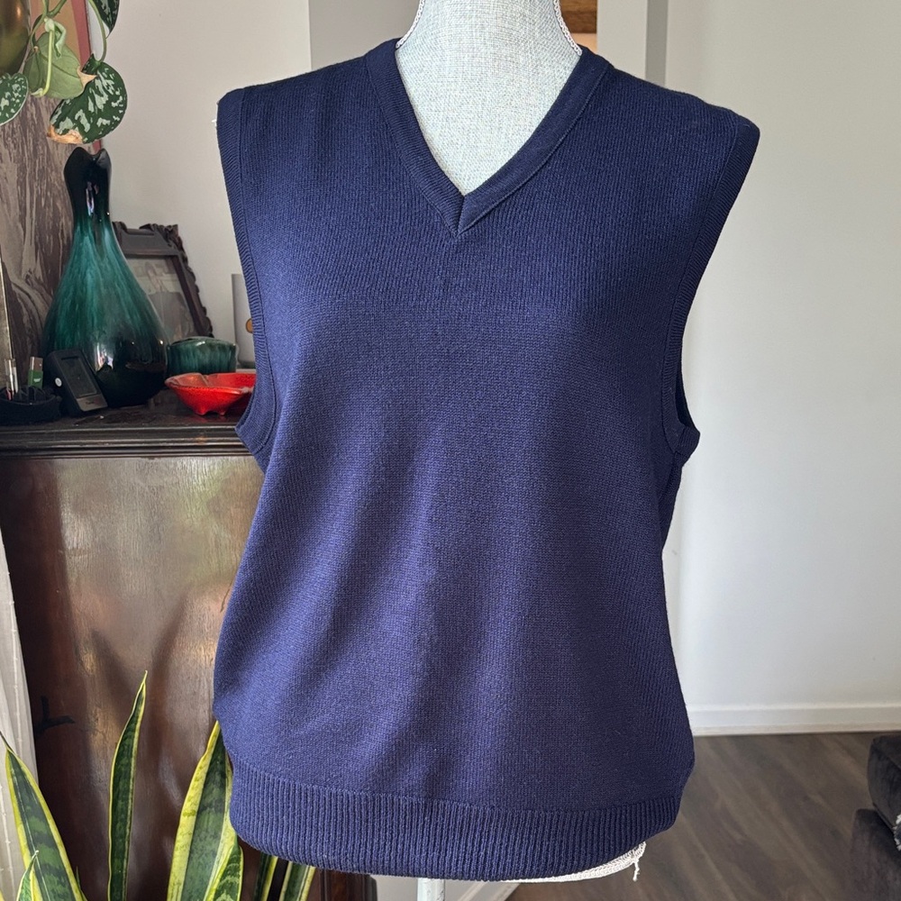 VINTAGE EATON Classic Navy V-Neck Knit Sweater Vest